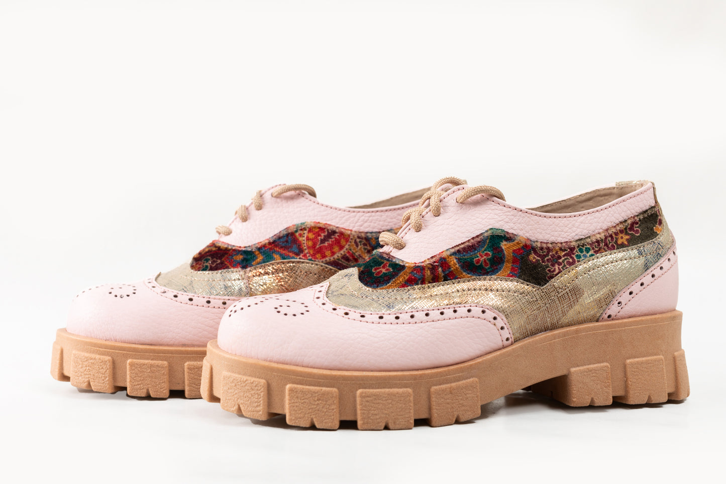 Zapatos estilo Oxford | Mourelo y Tagini